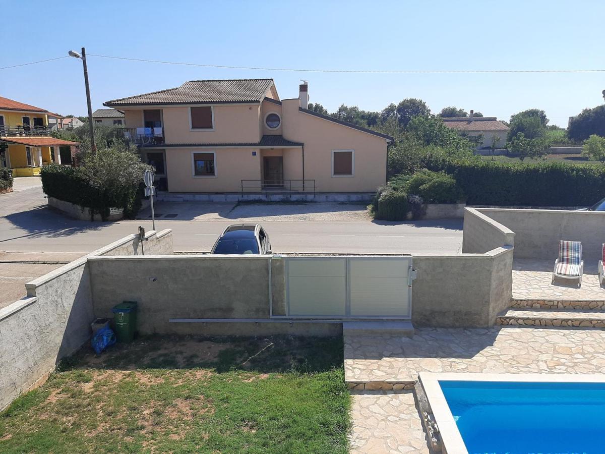 Vila Lokvanj Ližnjan Esterno foto