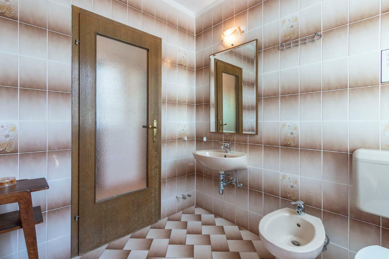 Vila Lokvanj Ližnjan Esterno foto