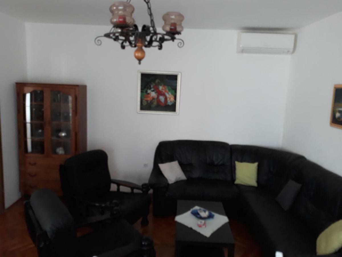 Vila Lokvanj Ližnjan Esterno foto